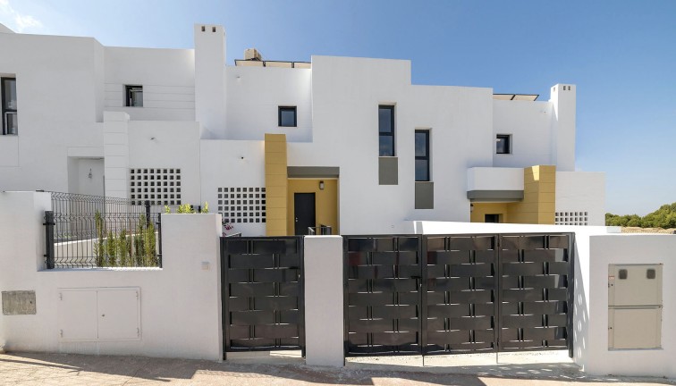 Uudistuotanto - Erillistalo - Busot, zona Bonalba Golf (Alicante) - Spain