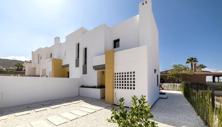 Uudistuotanto - Erillistalo - Busot, zona Bonalba Golf (Alicante) - Spain