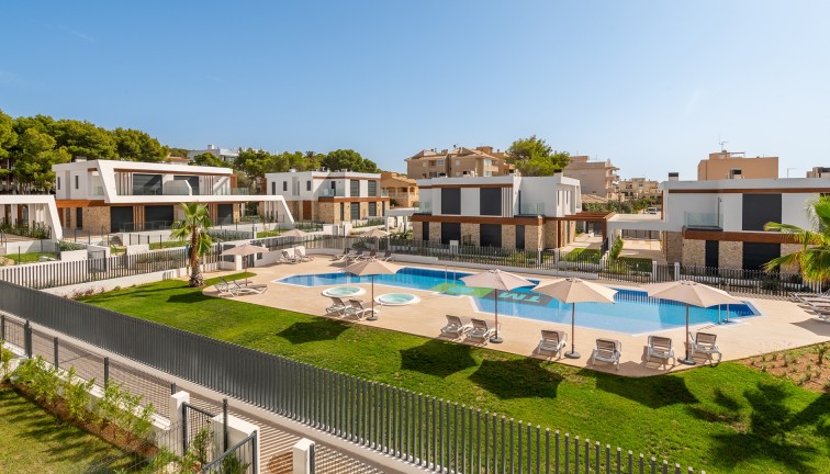 Uudistuotanto - Paritalo/Rivitalo - Capdepera - Spain