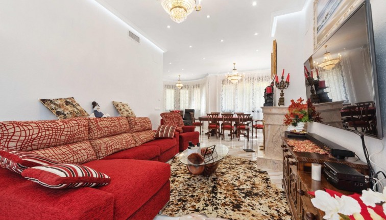 Reventa - Chalet - Orihuela Costa - Campoamor