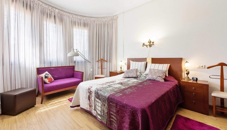 Reventa - Chalet - Orihuela Costa - Campoamor