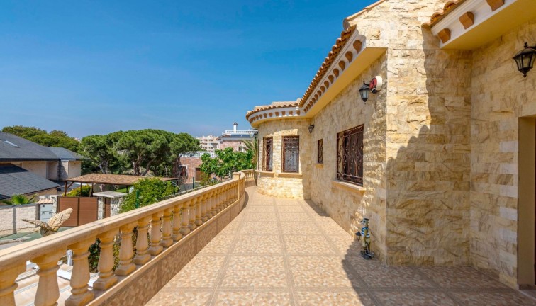 Reventa - Chalet - Orihuela Costa - Campoamor