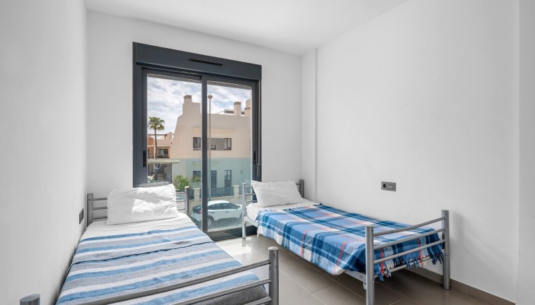 Jälleenmyynti - Asunto - Orihuela Costa - La Zenia