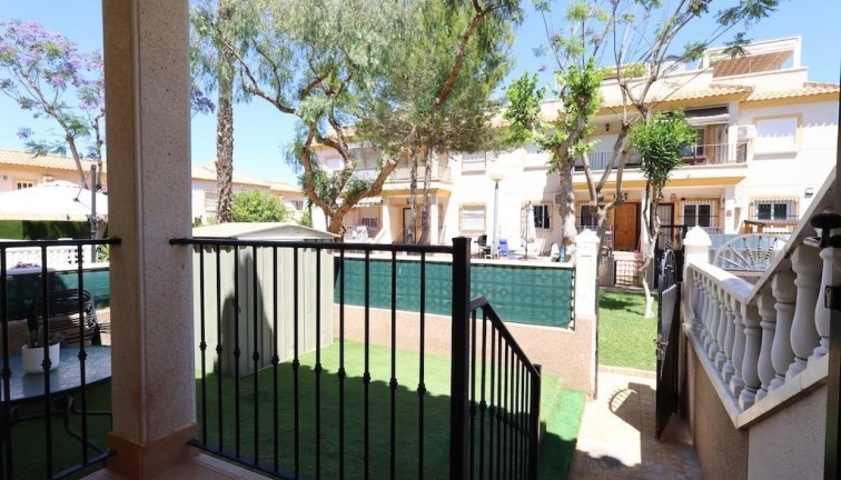 Resale - Bungalow - Orihuela Costa - Villamartín