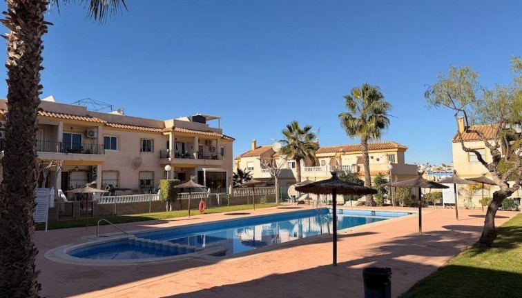 Resale - Bungalow - Orihuela Costa - Villamartín