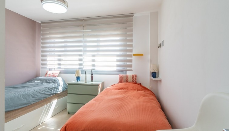 Resale - Apartment - Top Floor Apartment - Orihuela Costa - Vistabella Golf
