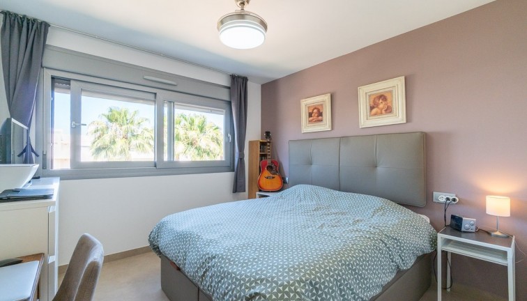 Resale - Apartment - Top Floor Apartment - Orihuela Costa - Vistabella Golf