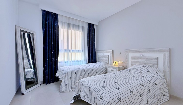 Resale - Apartment - Top Floor Apartment - Pilar de la Horadada - TORRE DE LA HORADADA