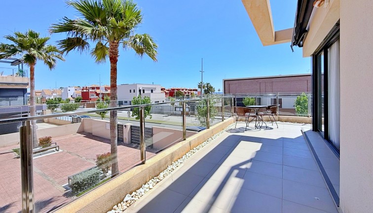 Resale - Apartment - Top Floor Apartment - Pilar de la Horadada - TORRE DE LA HORADADA
