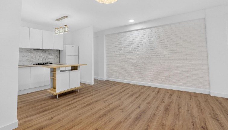 Resale - Apartment - Torrevieja