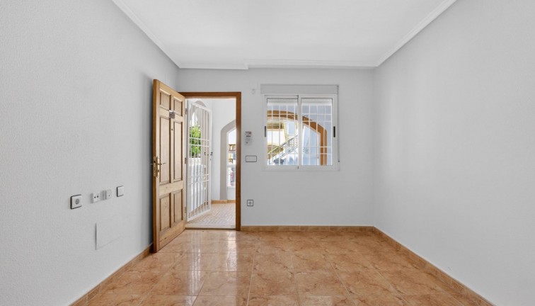 Reventa - Apartamento - Apartamento Planta Baja - Torrevieja - El limonar