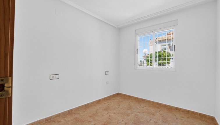 Reventa - Apartamento - Apartamento Planta Baja - Torrevieja - El limonar