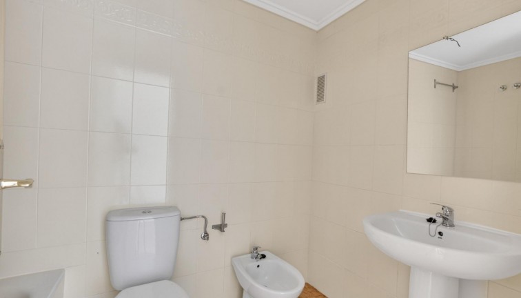 Reventa - Apartamento - Apartamento Planta Baja - Torrevieja - El limonar