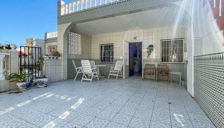 Reventa - Casa adosada - Torrevieja - La Siesta