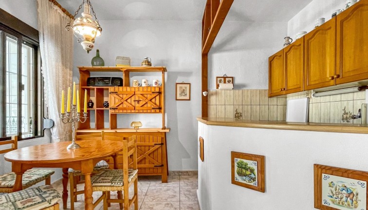 Reventa - Casa adosada - Torrevieja - La Siesta