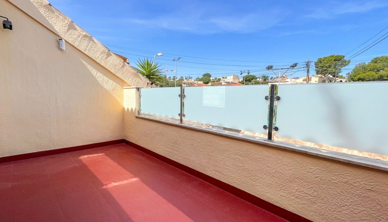 Reventa - Casa adosada - Torrevieja - Los Balcones