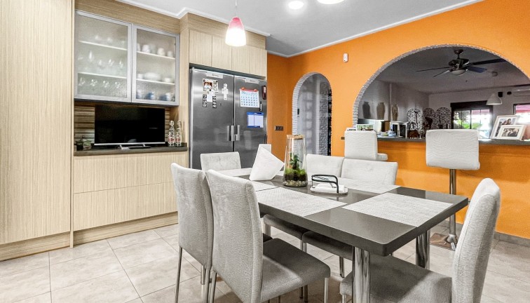 Reventa - Casa adosada - Torrevieja - Los Balcones