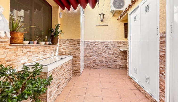 Reventa - Casa adosada - Torrevieja - Los Balcones