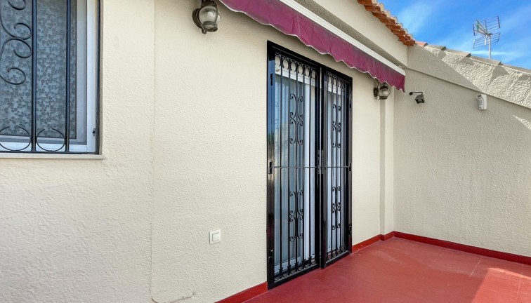 Reventa - Casa adosada - Torrevieja - Los Balcones