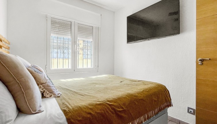Reventa - Casa adosada - Torrevieja - Los Balcones