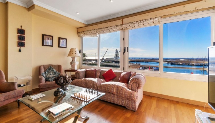 Reventa - Apartamento / piso - Torrevieja - Centro - Muelle Pesquero