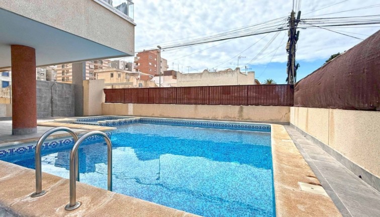 Jälleenmyynti - Asunto - Torrevieja - Nueva Torrevieja