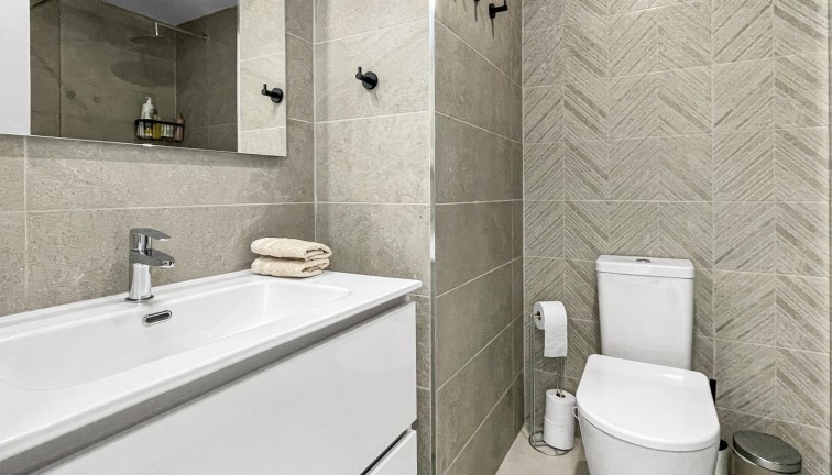 Reventa - Apartamento / piso - Orihuela Costa - Los Dolses