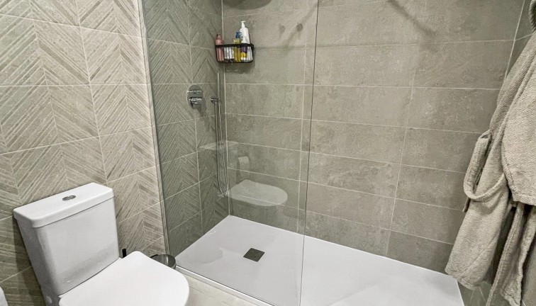Reventa - Apartamento / piso - Orihuela Costa - Los Dolses