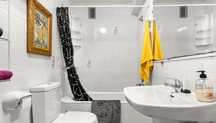 Reventa - Apartamento / piso - Torrevieja - La veleta