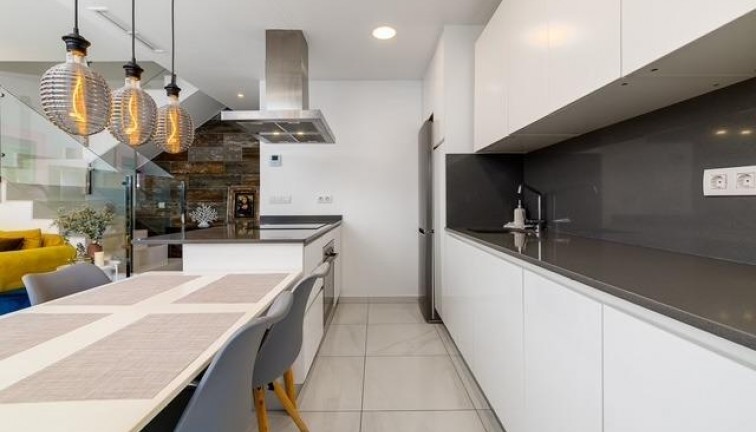 Jälleenmyynti - Paritalo/Rivitalo - Orihuela Costa - Villamartín