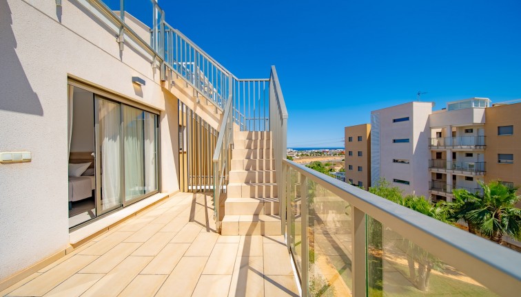 Reventa - Apartamento - Apartamento en el último piso - Orihuela Costa - Villamartín