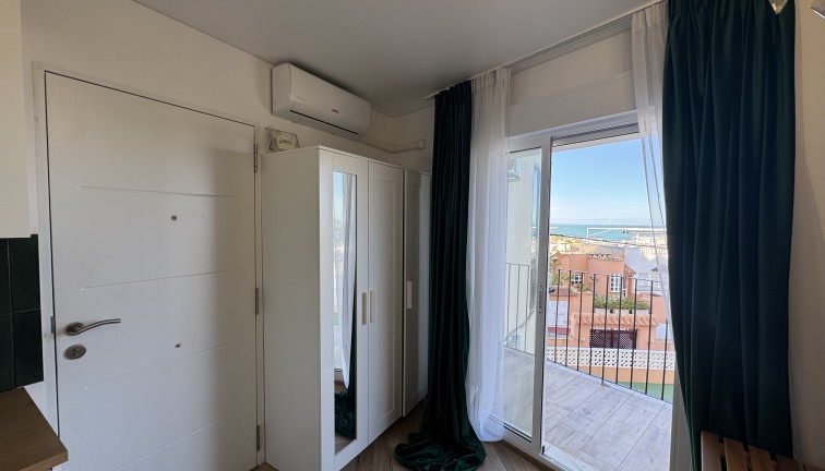 Återförsäljning - Lägenhet - Torrevieja - LA MATA