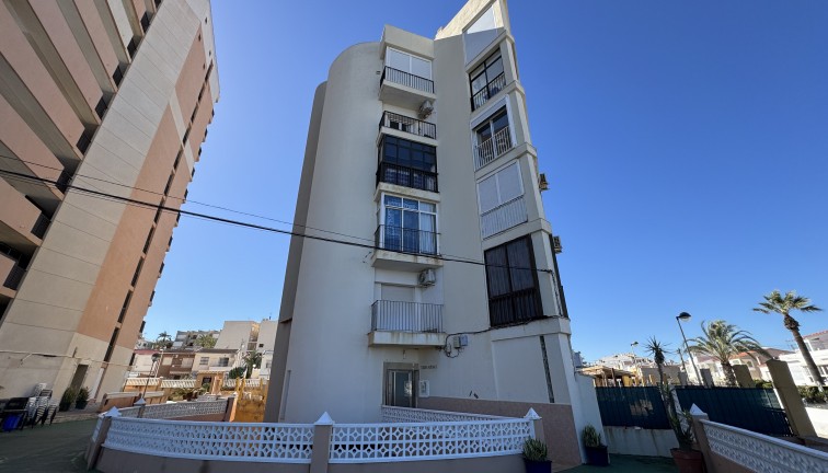 Återförsäljning - Lägenhet - Torrevieja - LA MATA