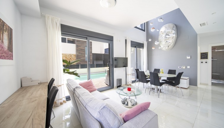 Reventa - Chalet - Orihuela Costa - Lomas de Cabo Roig