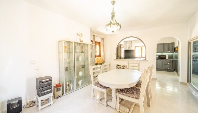 Reventa - Chalet - Orihuela Costa - Villamartín