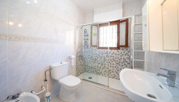 Reventa - Chalet - Orihuela Costa - Villamartín