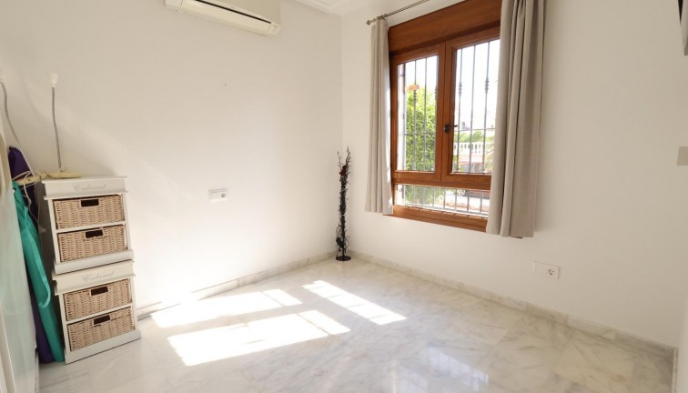 Reventa - Apartamento / piso - Orihuela Costa - PAU 8