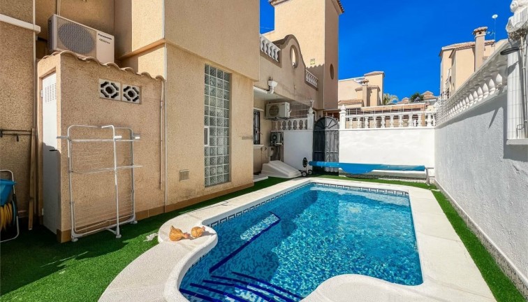 Reventa - Chalet - Orihuela Costa - Villamartín