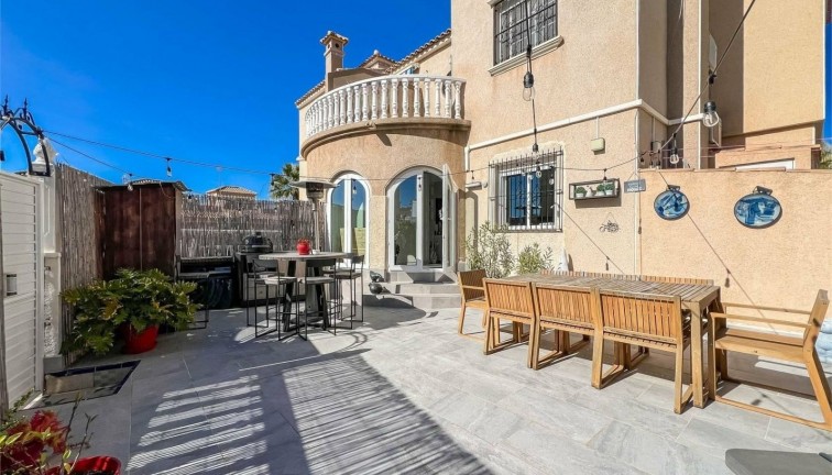 Reventa - Chalet - Orihuela Costa - Villamartín