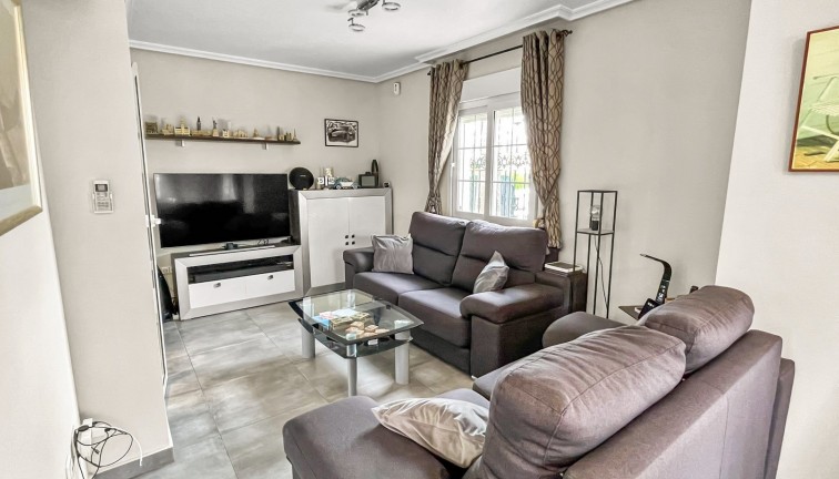 Resale - Chalet - Orihuela Costa - Los Dolses