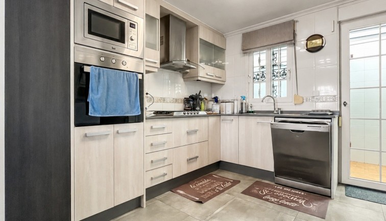 Resale - Chalet - Orihuela Costa - Los Dolses
