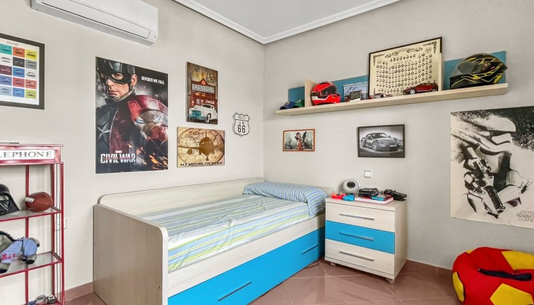 Resale - Chalet - Orihuela Costa - Los Dolses