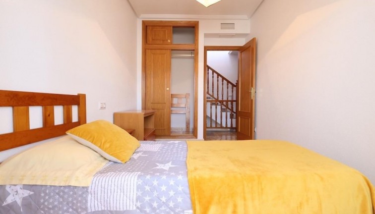 Resale - Duplex apartment - Orihuela Costa - Punta Prima
