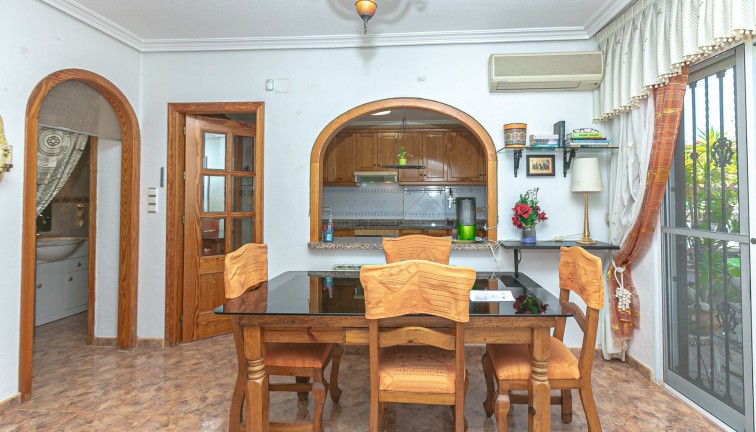 Reventa - Casa adosada - La Zenia