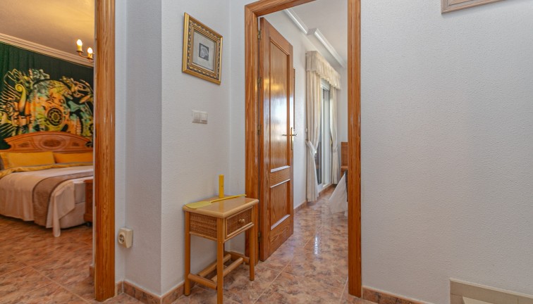 Reventa - Casa adosada - La Zenia