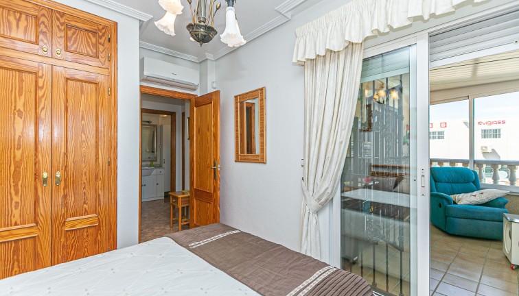 Reventa - Casa adosada - La Zenia