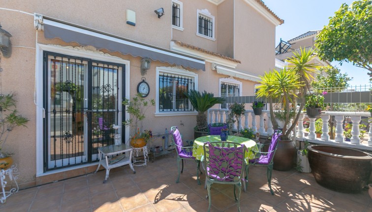 Reventa - Casa adosada - La Zenia