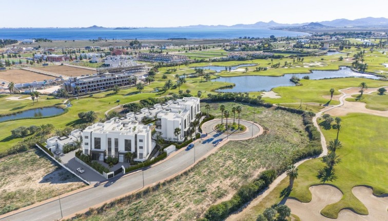 Uudistuotanto - Erillistalo - Los Alcazares - Serena Golf