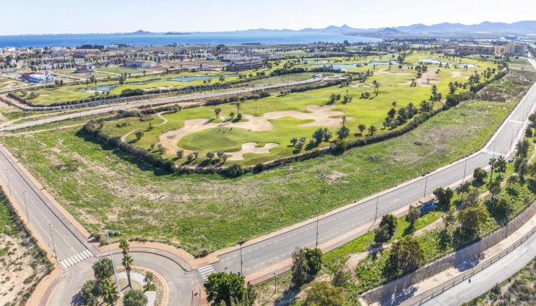 Uudistuotanto - Erillistalo - Los Alcazares - Serena Golf