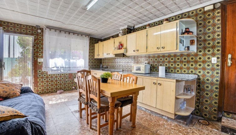 Resale - Chalet - Orihuela - Desamparados-Hurchillo-Torremendo